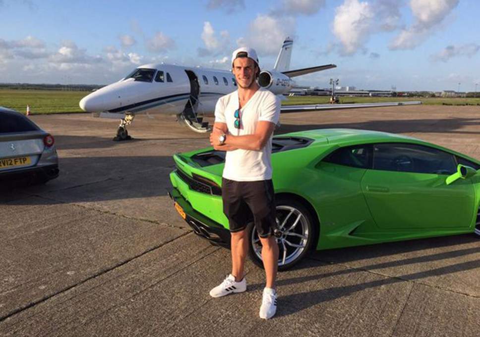 Mobil Istimewa Para Atlet Sepakbola